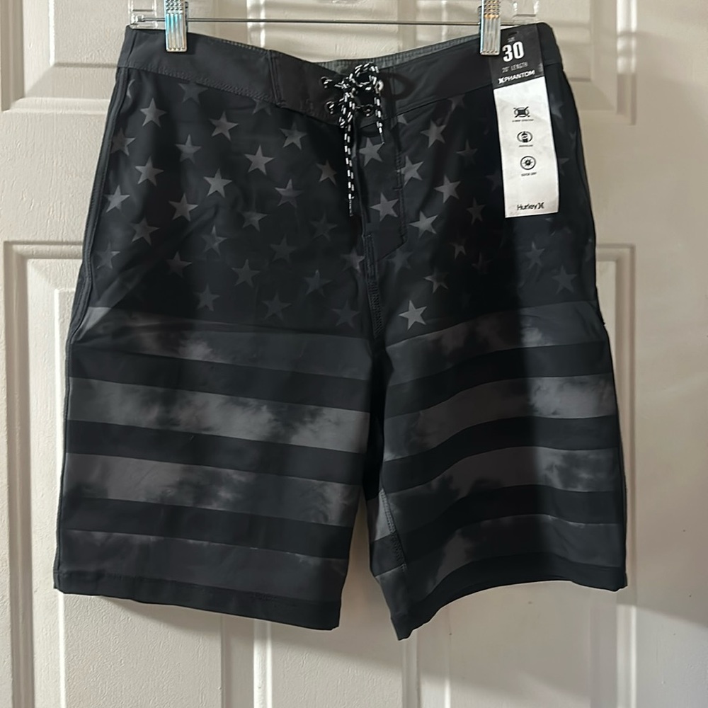Hurley Phantom Independence 20” Board Shorts: BLACK/GRAY: NWT: SIZE 30